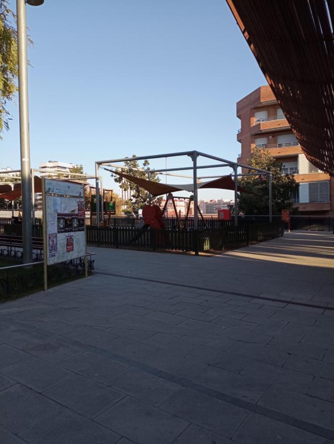 Ahllenrock Cornellà Barcelona Sud QR Cornellà de Llobregat Extérieur photo